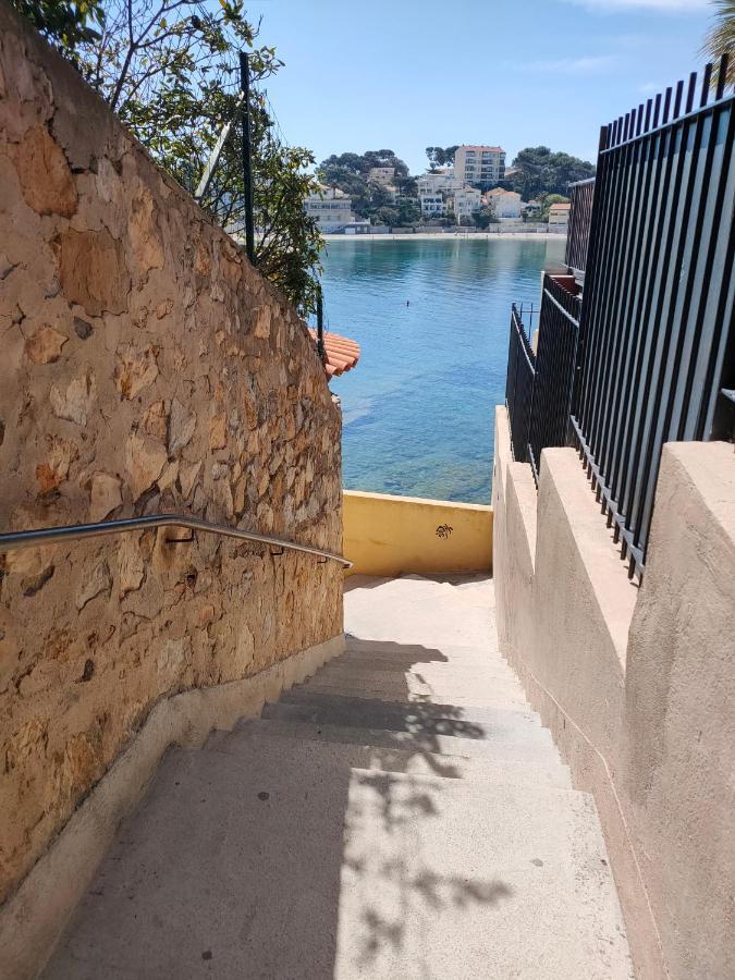 Joli Studio Les Pieds Dans L Eau Avec Place De Parking Gratuite Bandol Buitenkant foto
